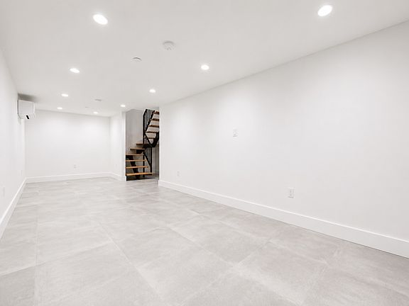 3rd image of 355 Grove St #1F