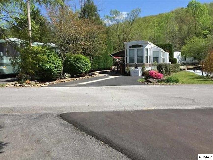 1st image of 4229 E Parkway Lot 208
