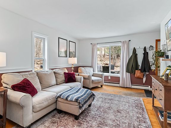 3rd image of 62 Birch Ridge Road