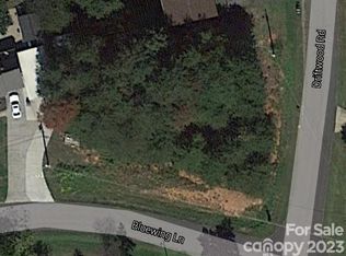 132 Driftwood Dr, Mooresville, NC 28117