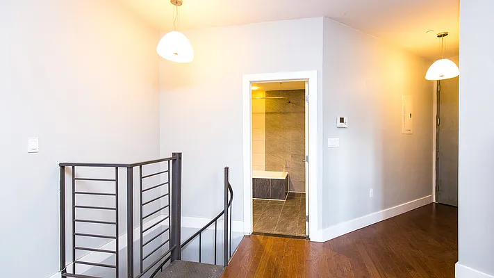 Rented by Nooklyn NYC LLC | media 25