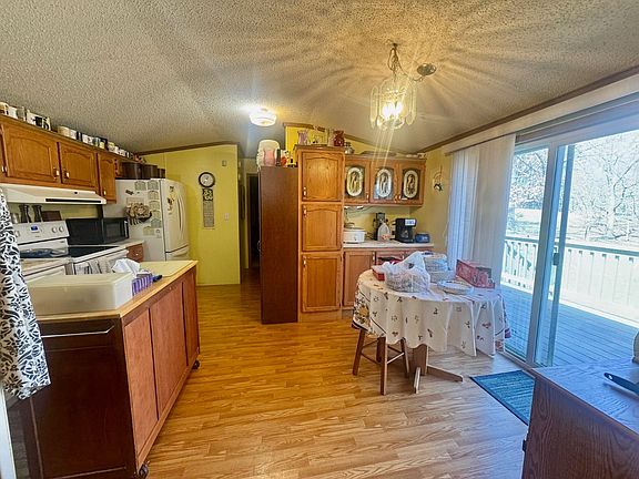 5th image of 108 Twin Trees Rd