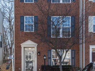 13679 Saint Johns Wood Pl, Herndon, VA