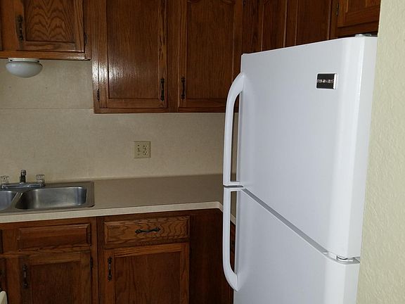 4th image of 2809 Treasure Hills Blvd APT 3