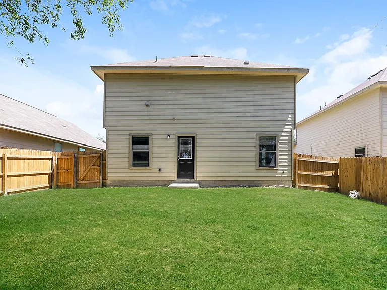 5523 Degan Way — Photo 7