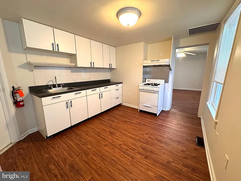 4444 Richmond St #1S — Photo 9