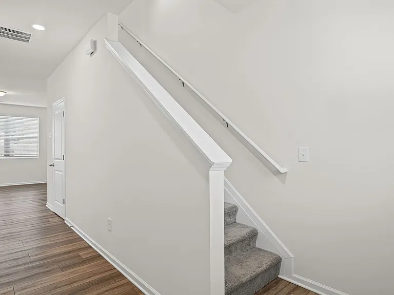 421 Union Station St — Photo 2