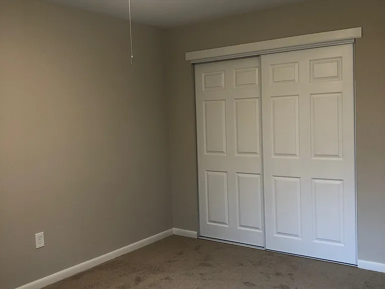 2205 Cromwell Hills Dr — Photo 5