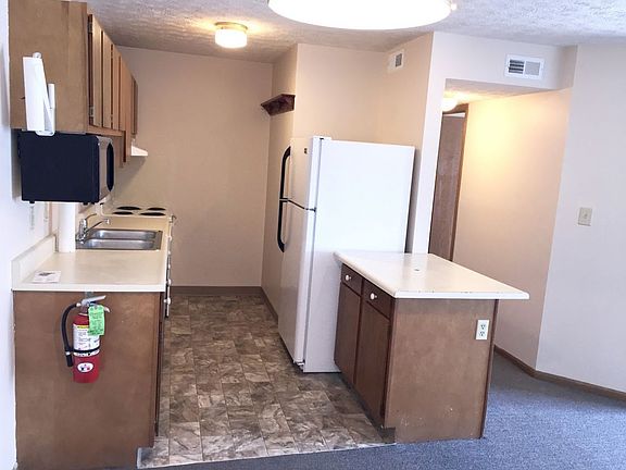 5th image of 247 W Union St APT 204A