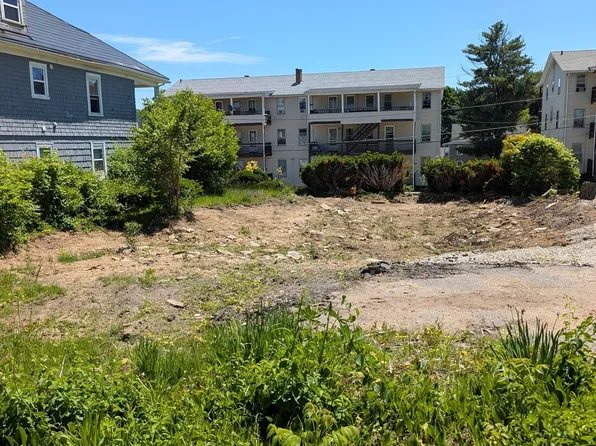 50 Oliver St, Southbridge, MA 01550