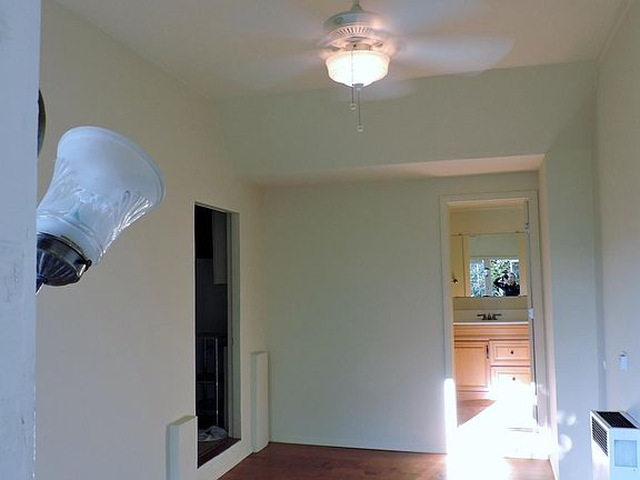 2nd image of 1661 Linwood St #2