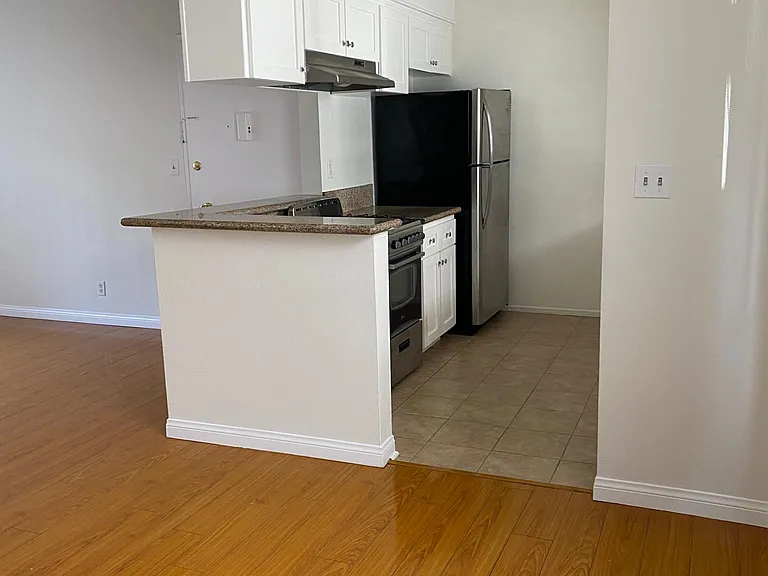 9129 National Blvd #10 — Photo 3