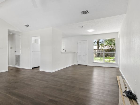 2504 Ewell Dr