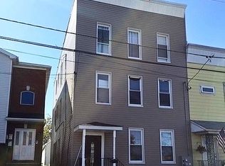 25 Esther St, Newark, NJ 07105