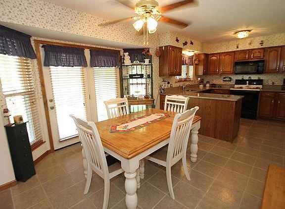 4th image of 4407 Dove Haven Pl