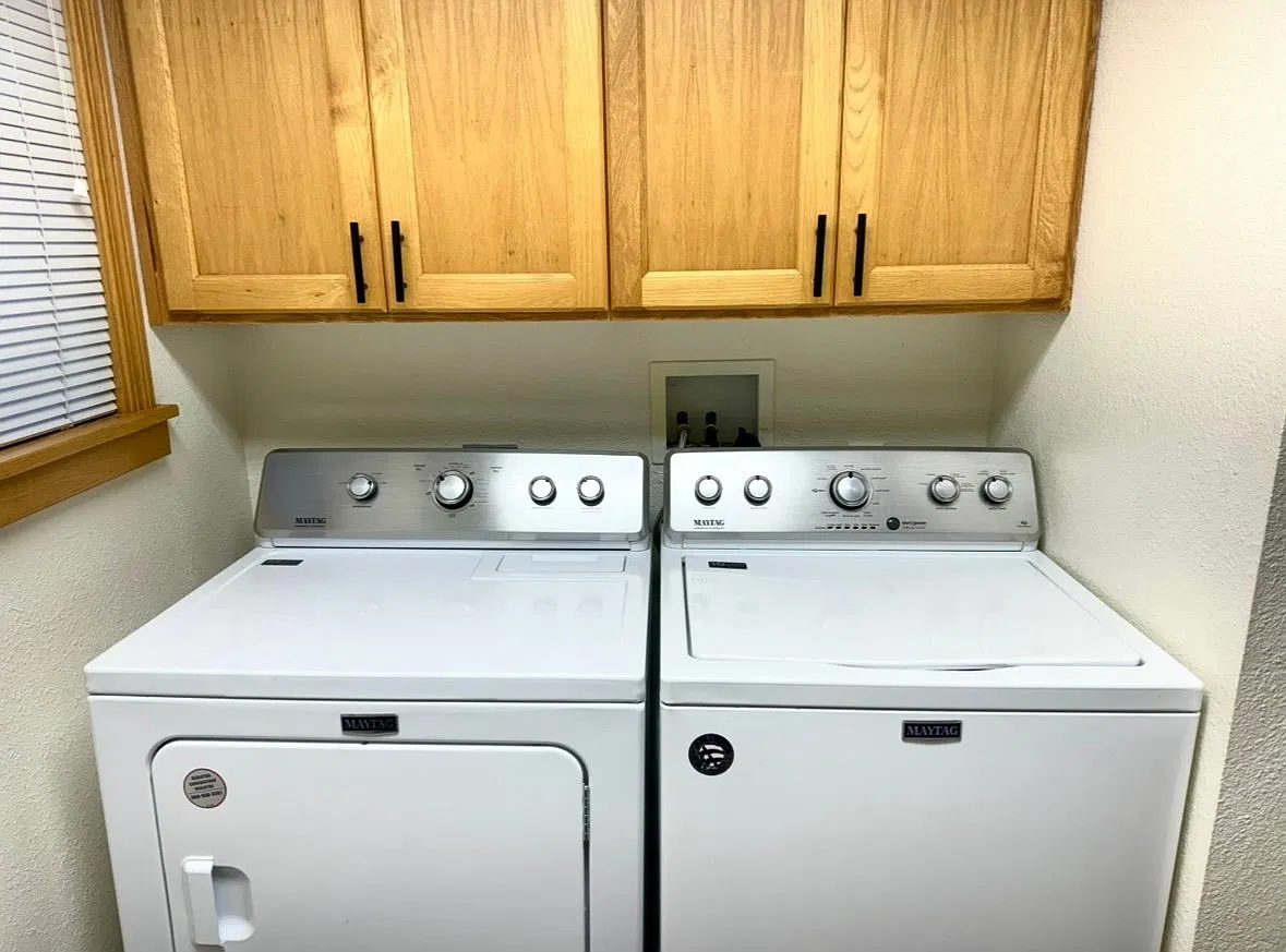 Charming Unfurnished 2BR Townhouse | 1.5BA | Lewistown, MT | $1,700| — Photo 3