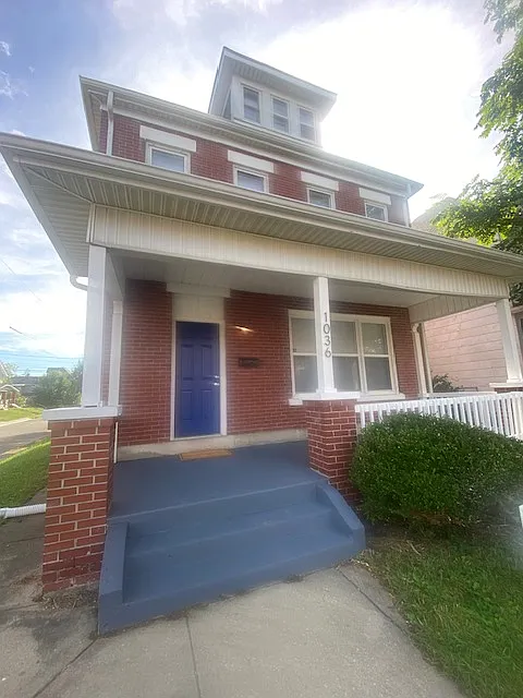 1036 Oakwood Ave