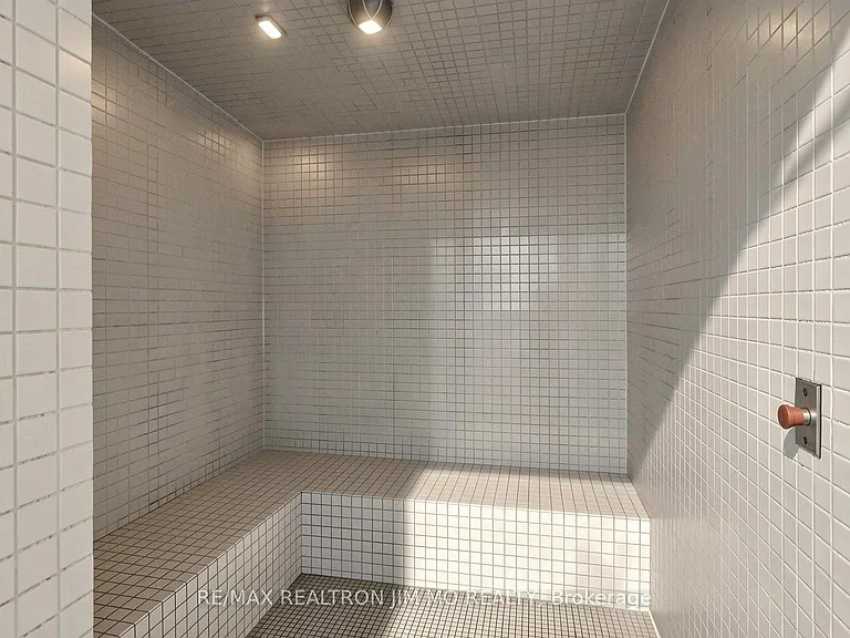 18 Holmes Ave #1606 — Photo 33