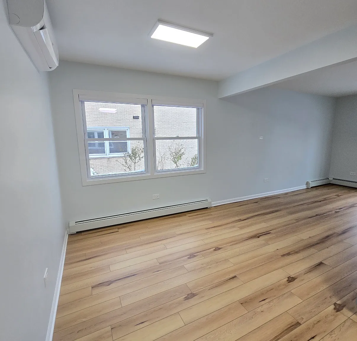2 bed, 1000 sqft, $2,150 — Photo 4