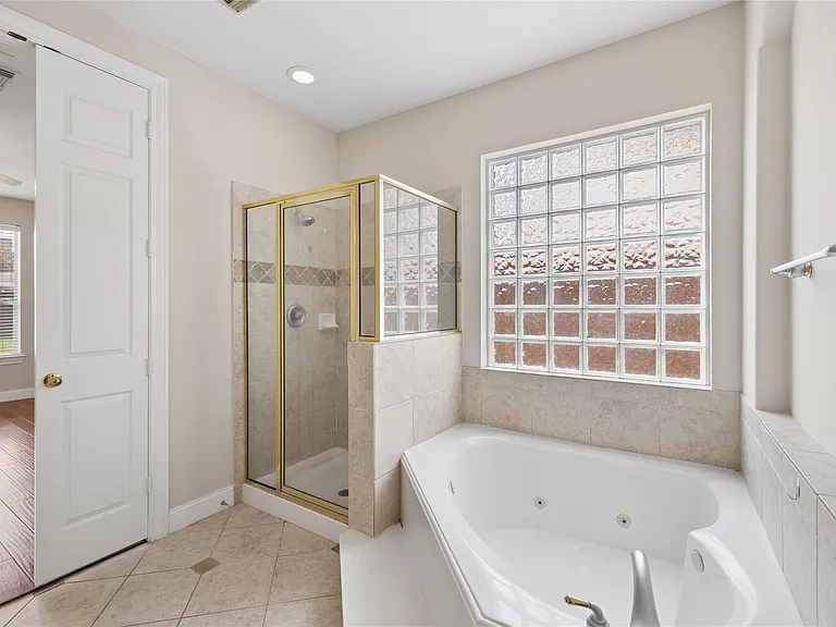 6414 Pinewood Trace Ln — Photo 14