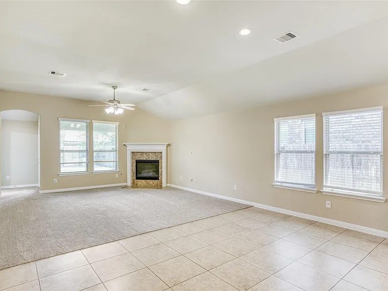 28270 Natalie Bend Rd — Photo 11