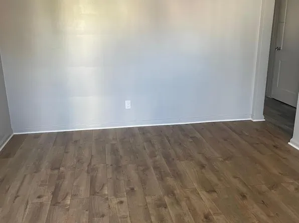 20192 Meyers Rd, Detroit, MI 48235