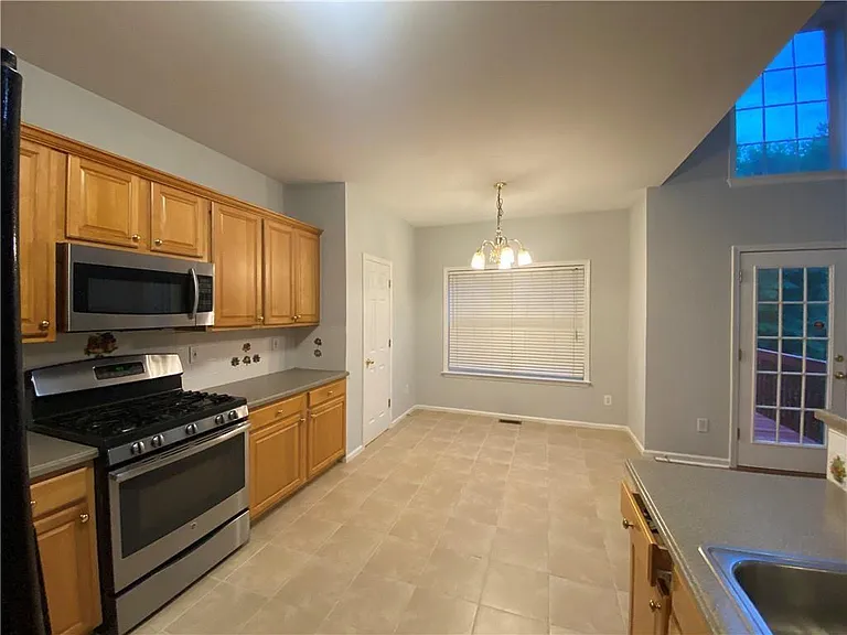12945 Morningpark Cir — Photo 6