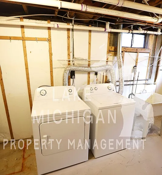 1141 Blanchard St SW — Photo 16