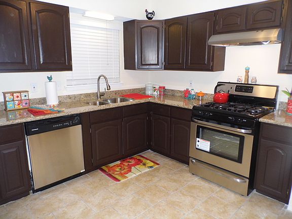 3rd image of 319 Storeywood Dr