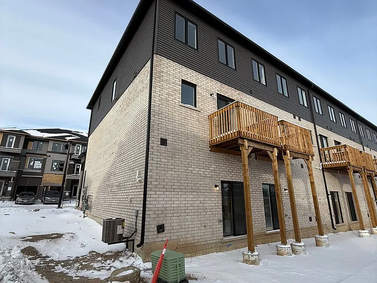 660 Colborne St W #158 — Photo 26