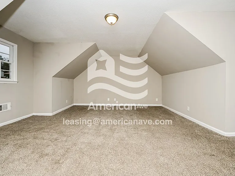 1472069_010_wm_-_bedroom_13458732.jpg