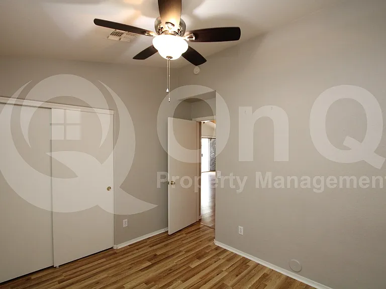 1172 W 18th Ave — Photo 11