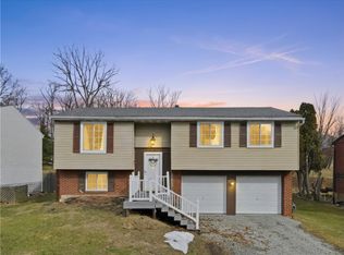 181 Jade Dr, Verona, PA