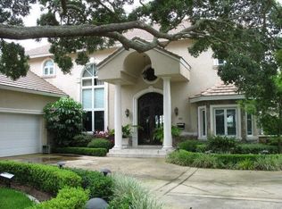 510 Riverside Dr, Ormond Beach, FL 32176