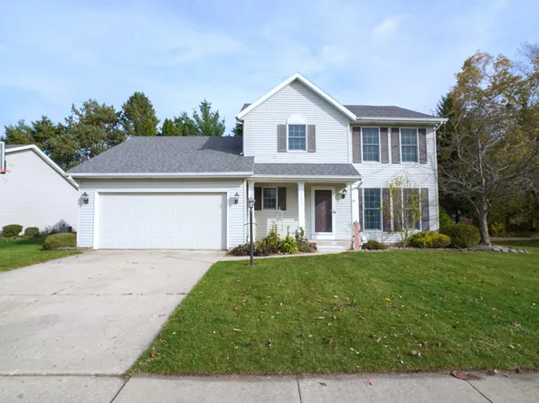 5232 Finch Dr, South Bend, IN 46614
