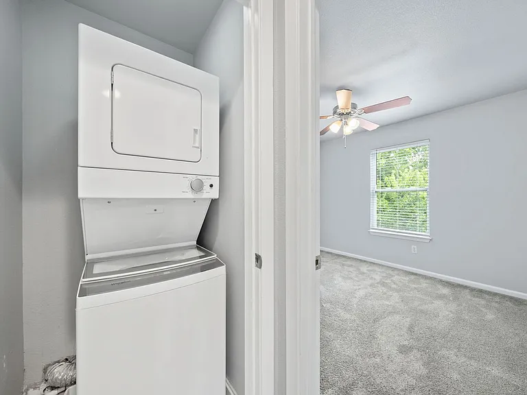 4612 Bennett Avenue — Photo 38