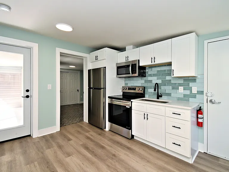 20 S Hanover St #2B — Photo 7