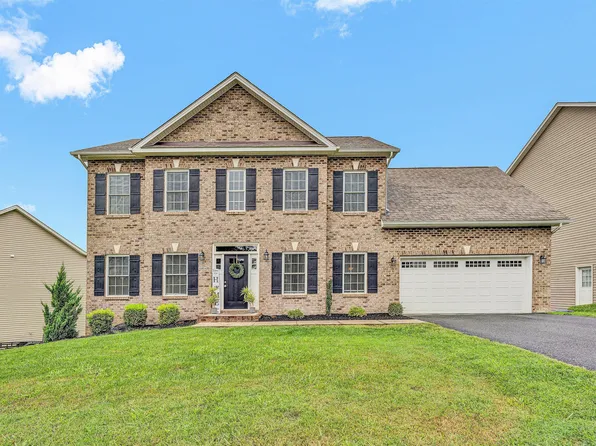 209 Edgemont Dr, Salem, VA 24153