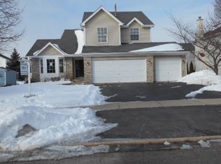 1090 Legrande Ave, Aurora, IL 60506