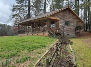 138 Green Cove Rd, Brasstown, NC 28902