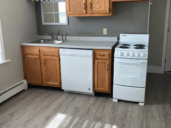 295 Crescent St #R-1, Waltham, MA 02453