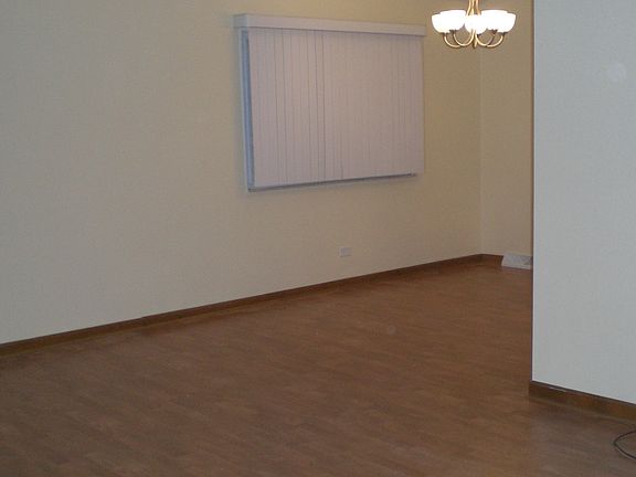 living room/dining room