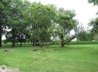 609 Chestnut St, Montrose, IA 52639