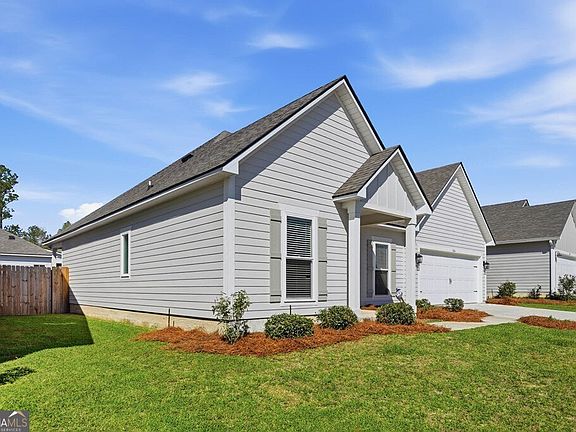 2nd image of 204 Turtle Cove Ln