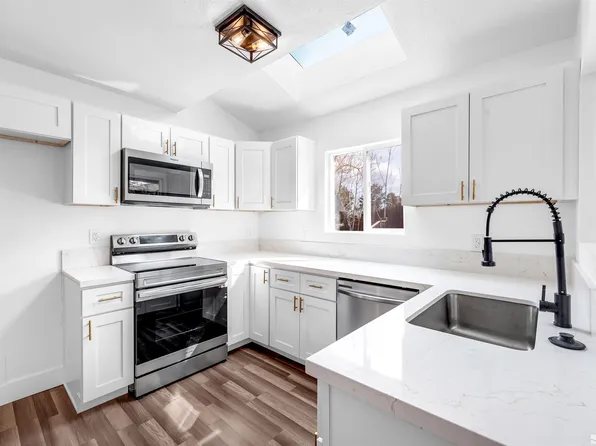 6768 Peppermint Ct, Reno, NV 89506