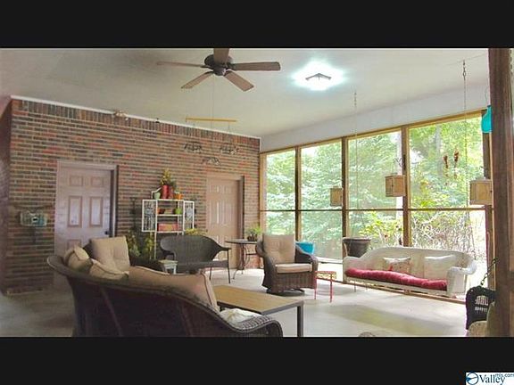5th image of 116 Simmons Dr SE