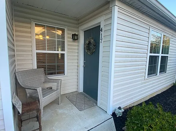 417 E Florence Cir, Farmingdale, NJ 07727