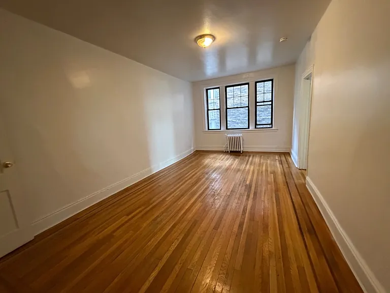 51 E Brinkerhoff Ave #4 — Photo 2