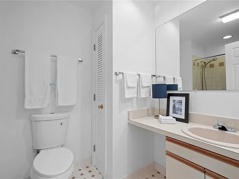 510 Corey Ln — Photo 19