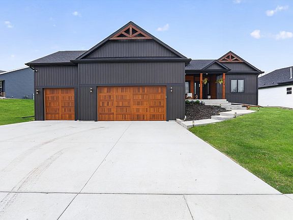 3rd image of 624 Greenway Point Dr